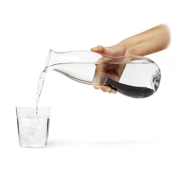Eau carafe avec charbon actif Binchotan pour filtrer l'eau du robinet