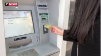 Nous ingérons 1 carte Bleu par semaine - Passez charbon actif Binchotan